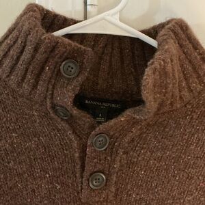 Banana Republic Men's Turtleneck Sweater in Rich Brown